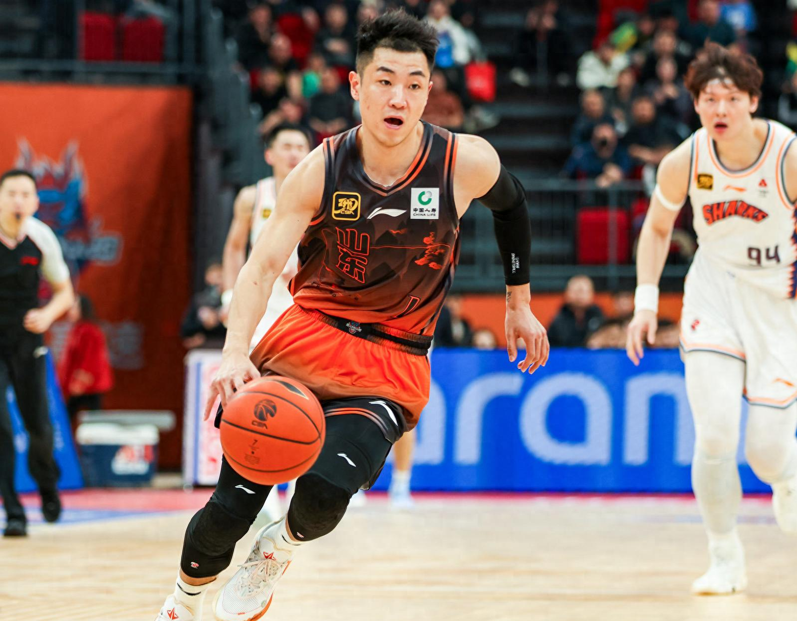 英雄联盟台服官网-关于CBA常规赛清晨再迎强敌，山东男篮造点机会，主帅态度——质疑声仍在，训练强度明显提升的信息