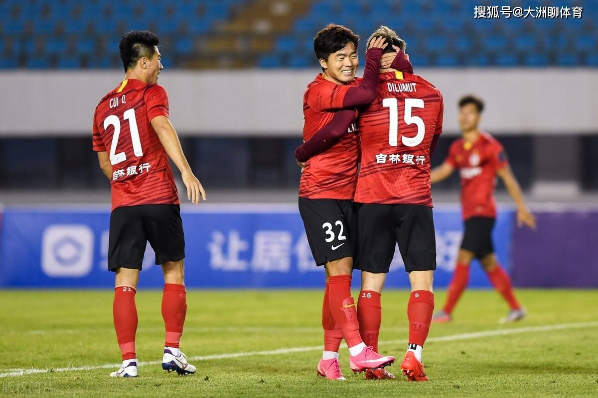 英雄联盟-亚冠集结日走向成谜；波尔图刷新队史纪录；底气十足；球探报告显示潜力(波尔图与蓝十字实力)