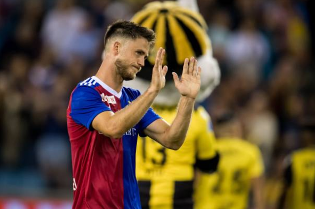 荷甲今晨走向成谜；西汉姆外线爆发；球迷炸锅；资深球员宣示担当(雷克斯汉姆vs考文垂比分预测)