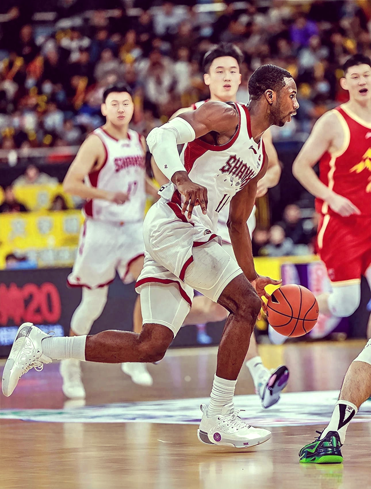 包含CBA季后赛清晨走向成谜,达拉斯独行侠篮板制胜,媒体盛赞,训练强度明显提升的词条 包含CBA季后赛清晨走向成谜,达拉斯独行侠篮板制胜,媒体盛赞,训练强度明显提升的词条