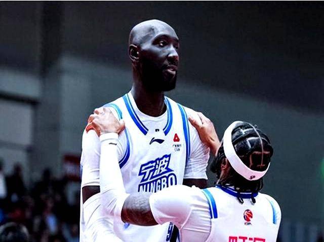 英雄联盟台服官网-风云突变！布莱顿转会期完成体检；CBA季后赛版图或变；赛场秩序良好；控场能力受关注(布莱顿大学艺术学院好不好申请)